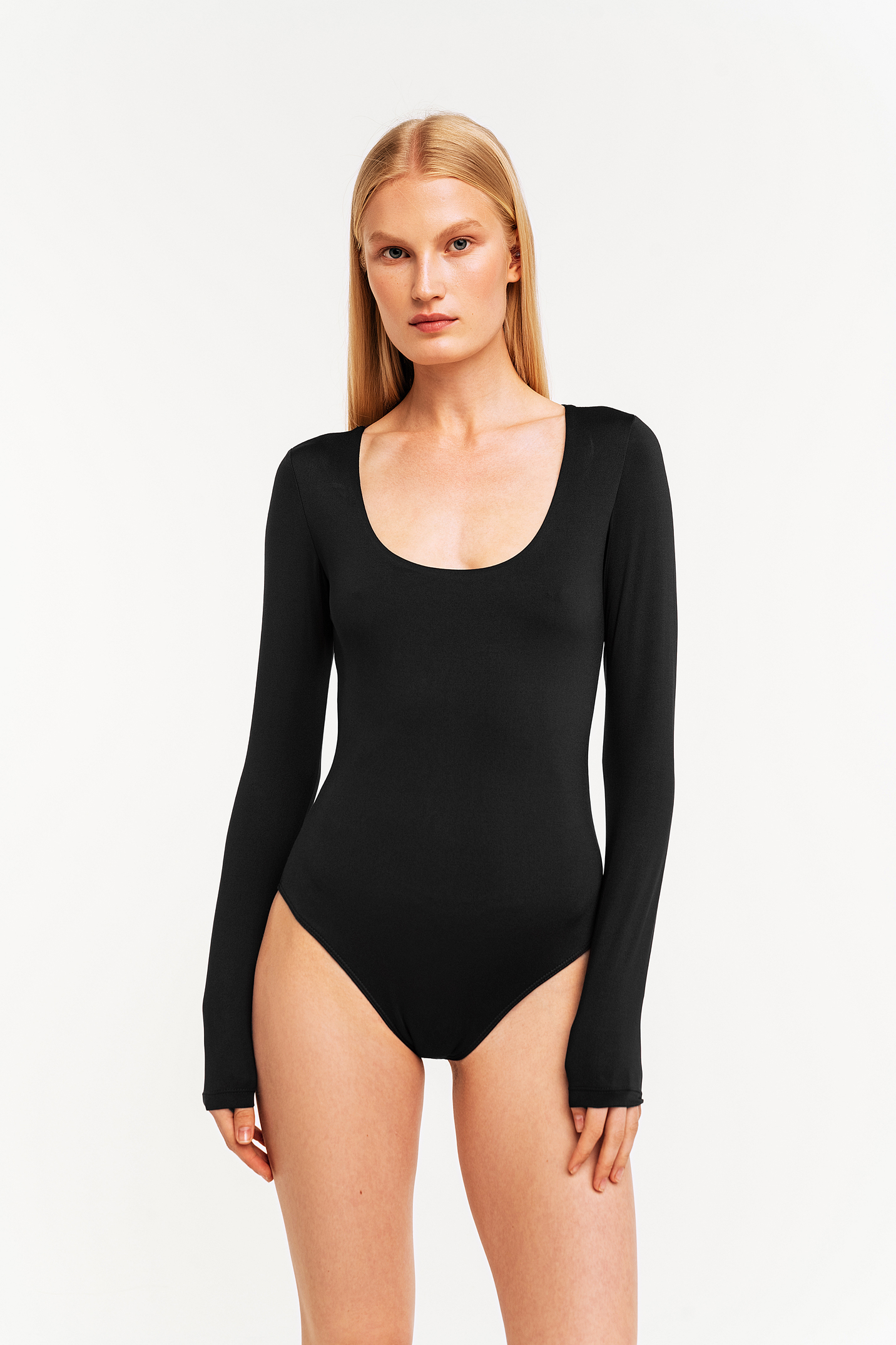 белое боди в рубчик. базовые боди. боди женское в рубчик. боди женское. Gisela suite боди с длинным рукавом.